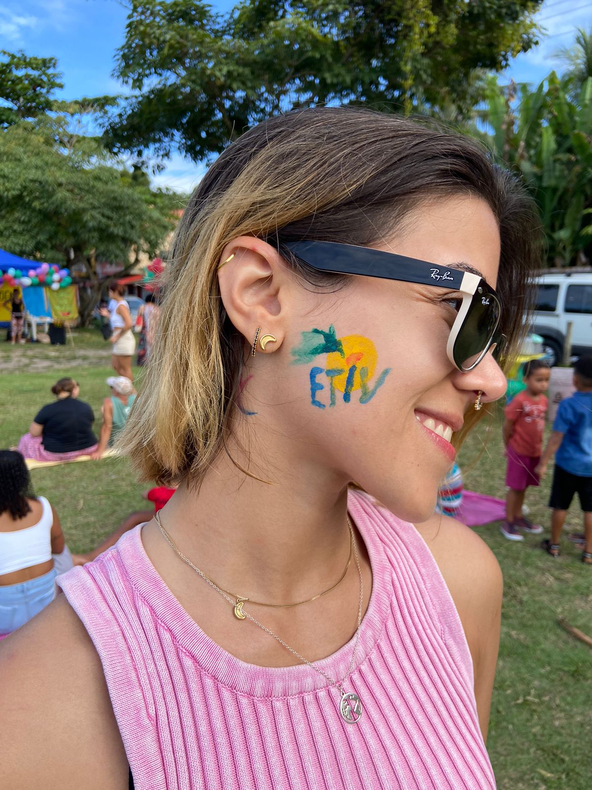 096dd402-dcd0-4195-8a4a-da47997bc1a6