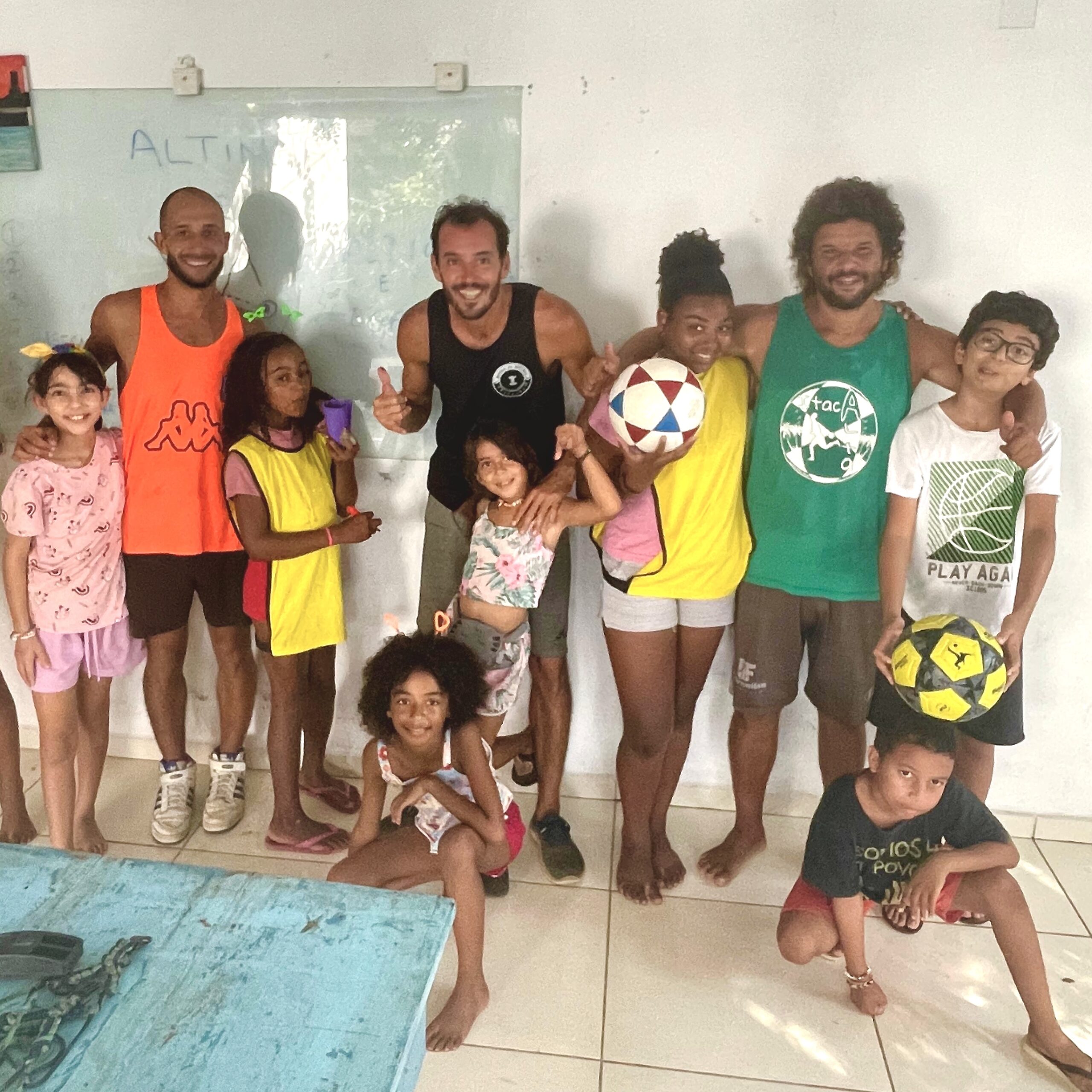 Fomentar equidade social entre crianças, jovens e adultos